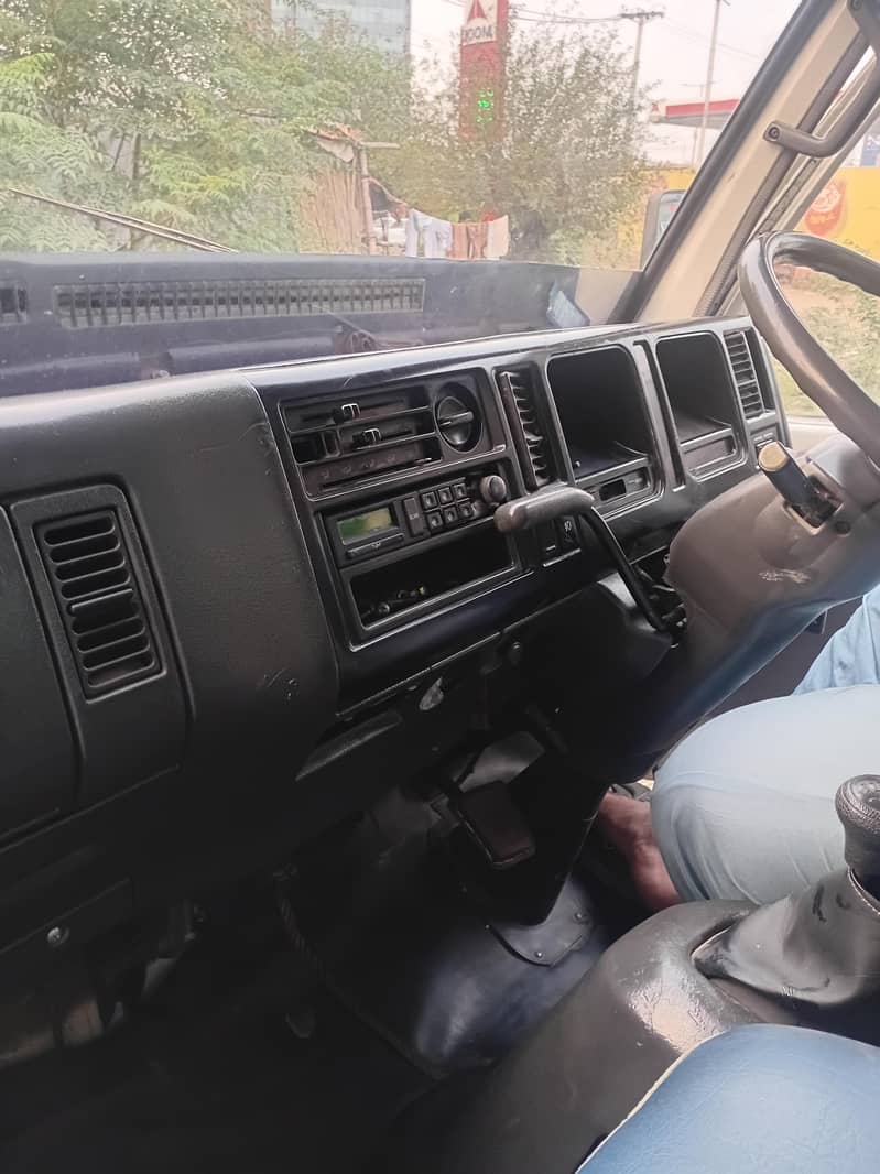 mazda t3500 10