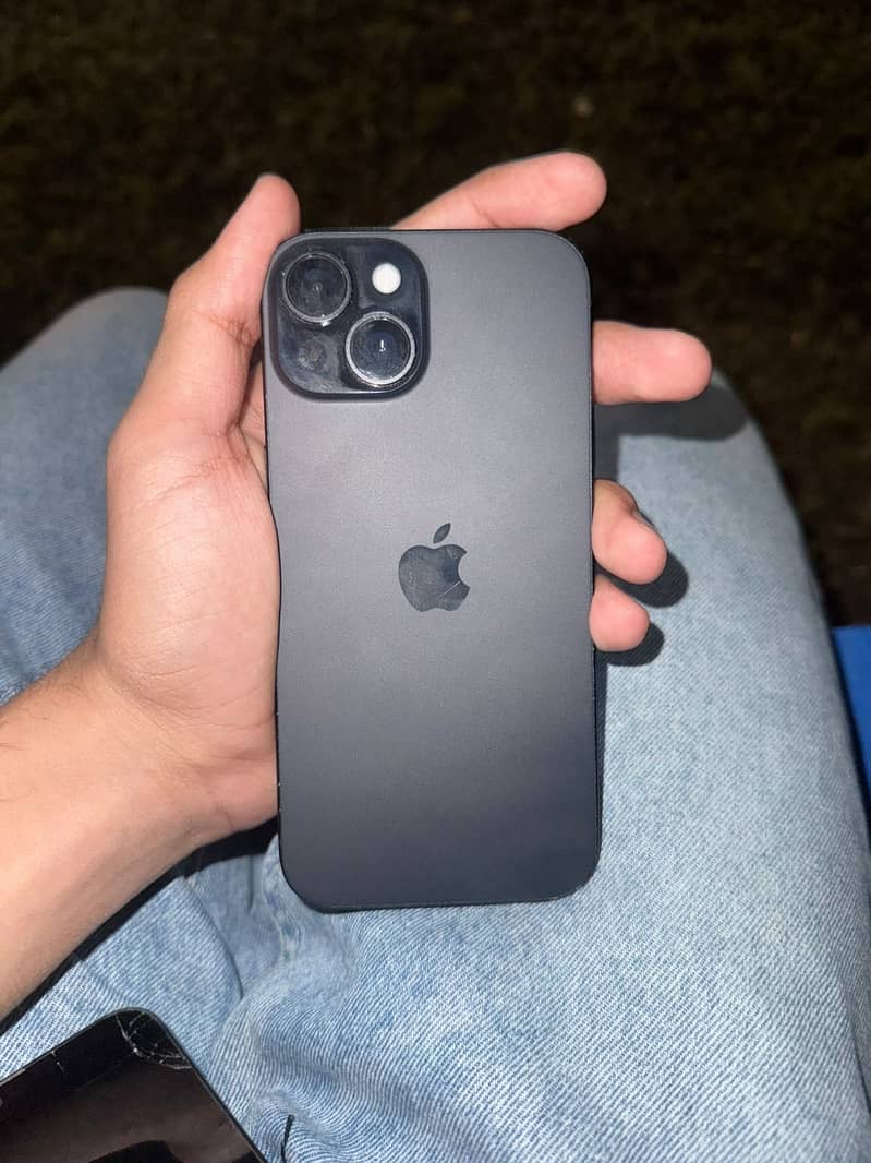 Apple iPhone 15 3