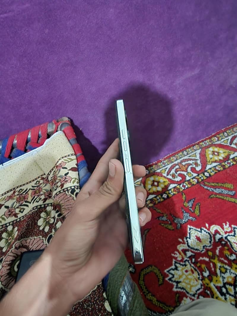 Tecno CAMON 20 2