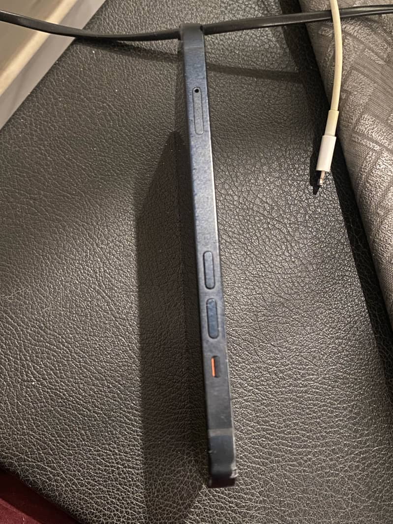 Apple iPhone 13 1