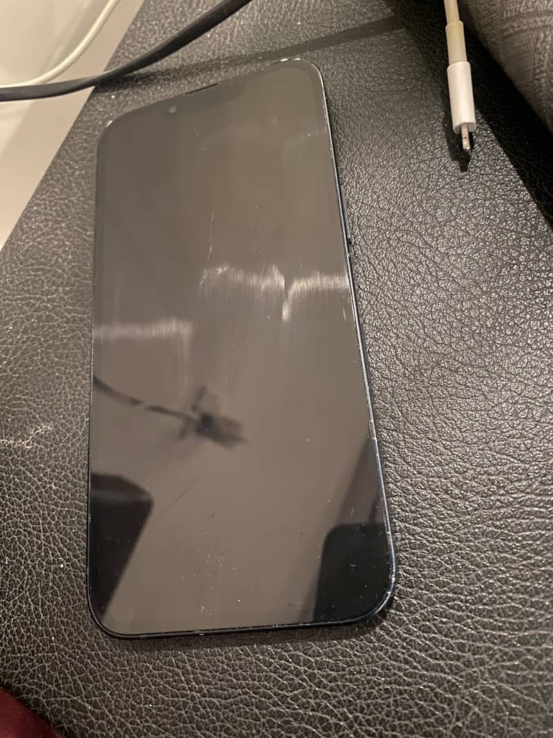 Apple iPhone 13 3