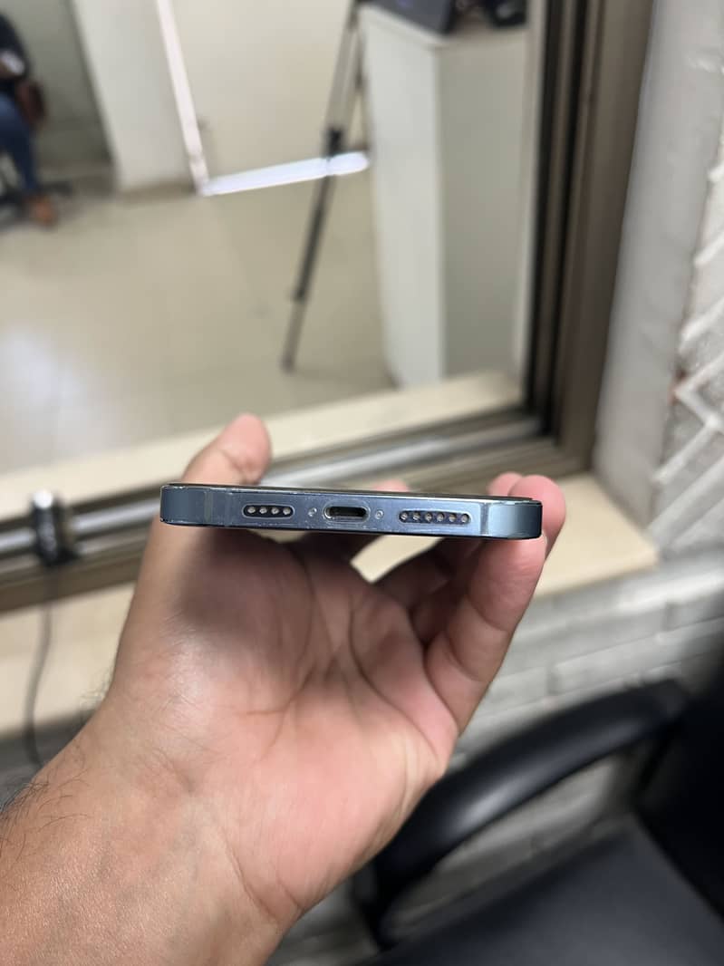 Apple iPhone 13 Pro Max 3