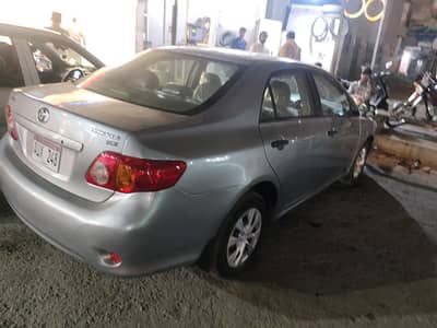 Toyota Corolla GLI 2011