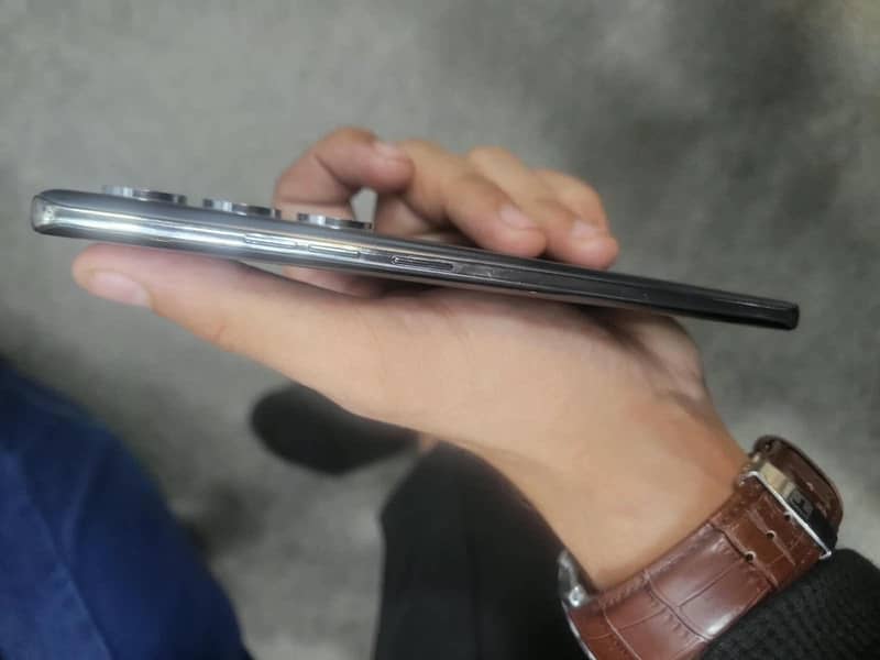 Tecno CAMON 40 Pro 0