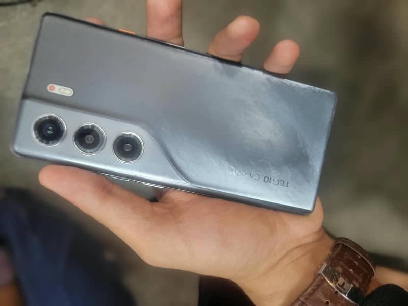 Tecno CAMON 40 Pro 5
