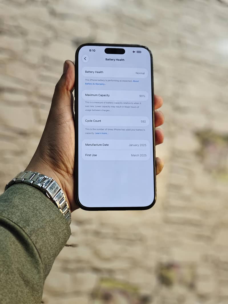 Apple iPhone 16 Pro Max 4