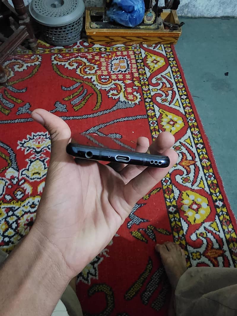 LG G8X ThinQ 3