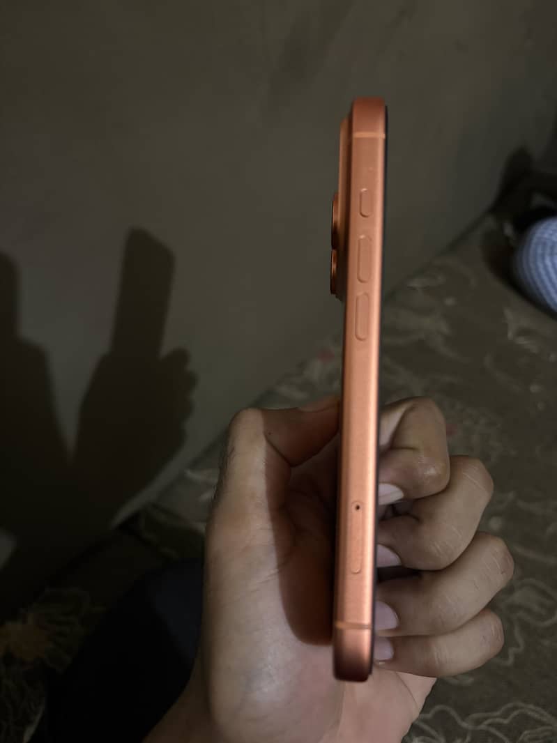 Apple iPhone 17 Pro 4