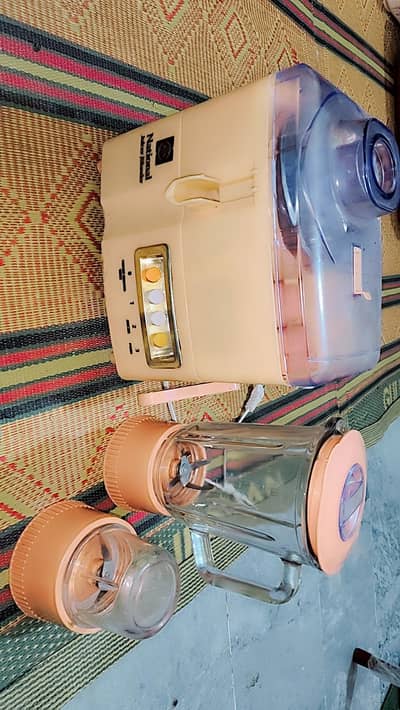 National Juicer and Blender 3 in 1