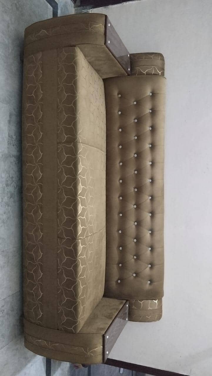 5 seater Sofa set 0