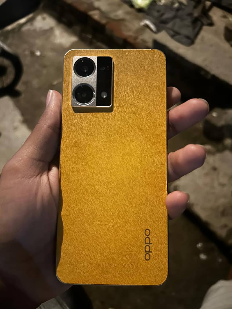 F21 pro 8/128 2