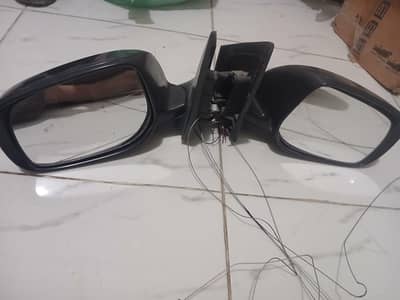 im selling corrola side mirror