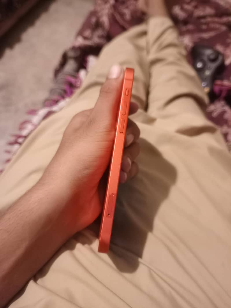 Apple iPhone 12 2