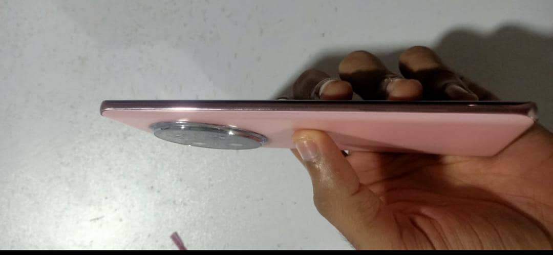Infinix Zero 40 2