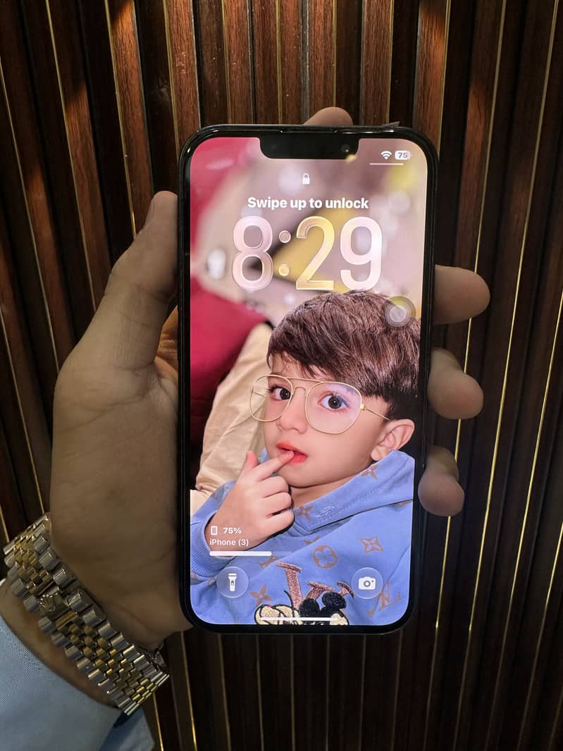Apple iPhone 14 3