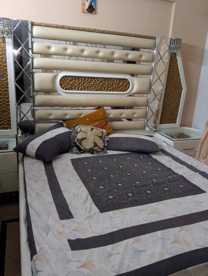 Full bedroom set 0