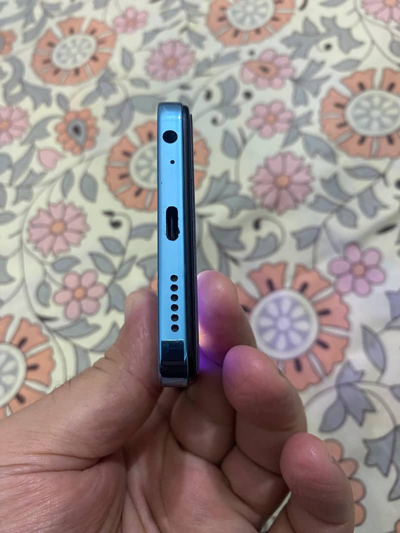 Tecno Spark 20 3