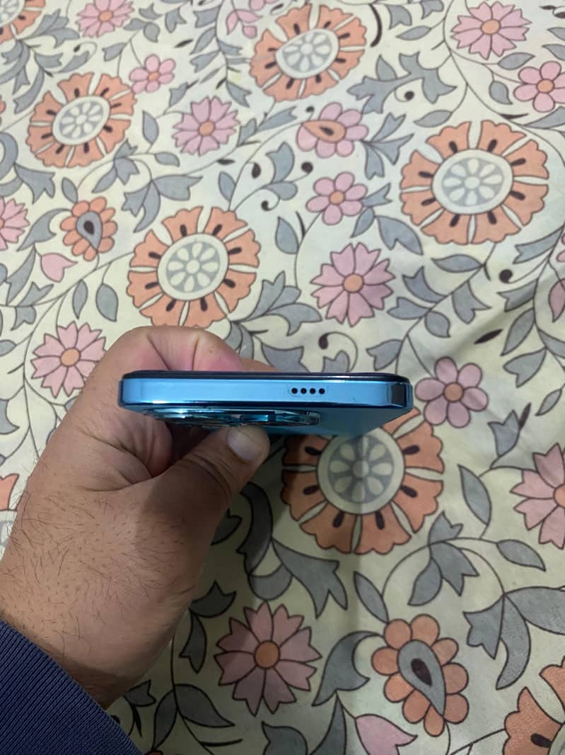 Tecno Spark 20 5