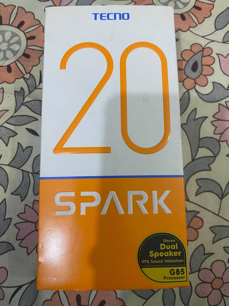 Tecno Spark 20 8