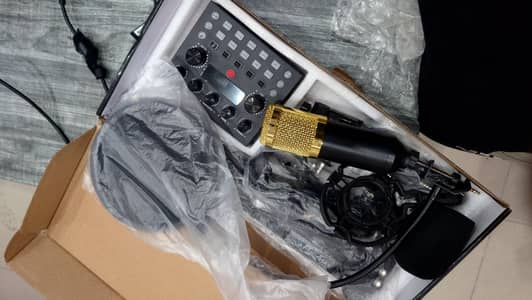 Podcast or recording system. V10 brand new. Exchange possible.
