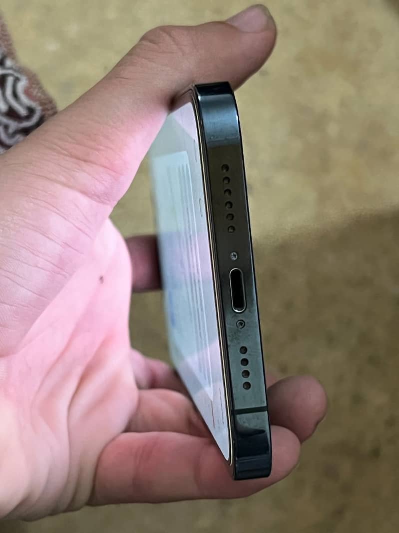Apple iPhone 12 Pro Max 7
