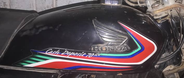 Honda 2001 fuel tank with  2018 Monogram