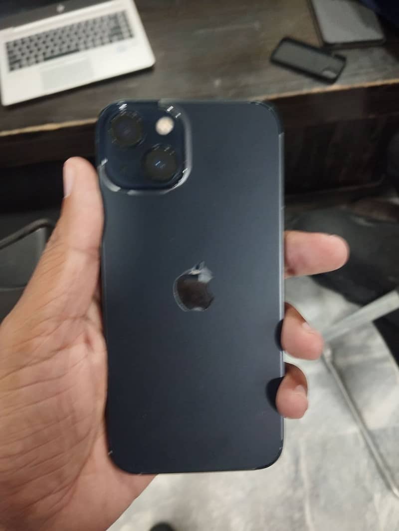 Apple iPhone 13 1