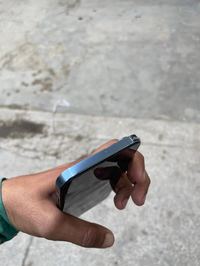 Apple iPhone 13 Pro Max 5