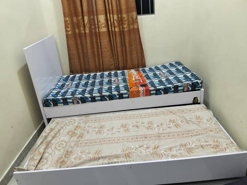 Bed+pull-out 1