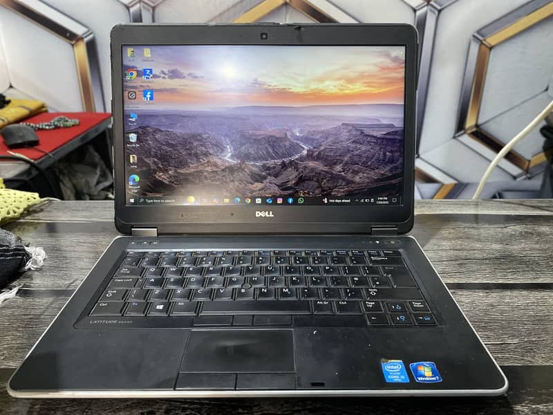 Dell laptop  0