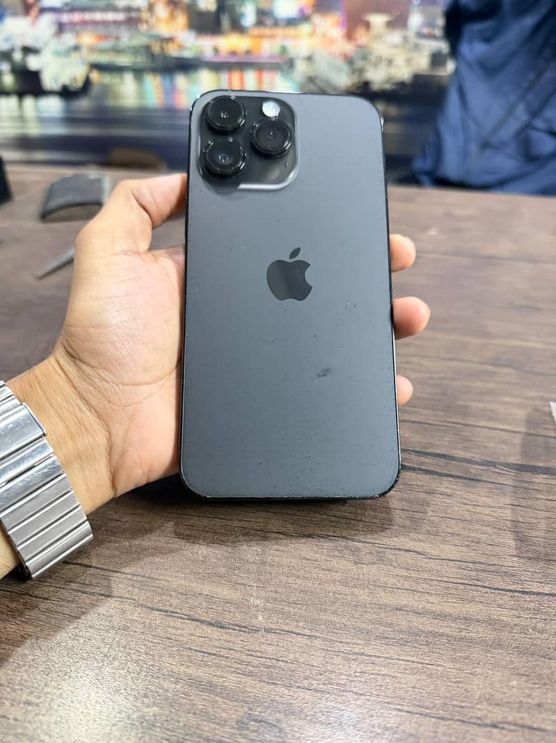 Apple iPhone 14 Pro Max 6