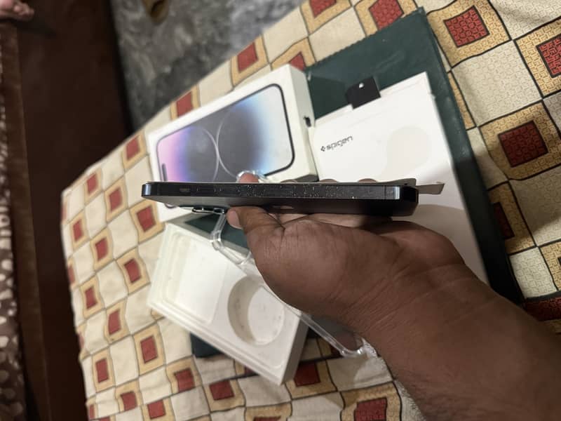 Apple iPhone 12 Pro Max 19