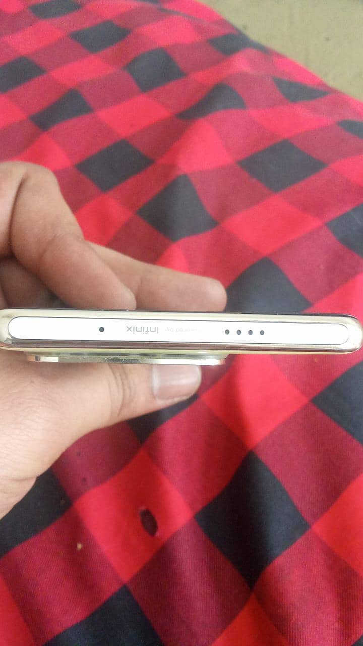 Infinix Zero 30 1