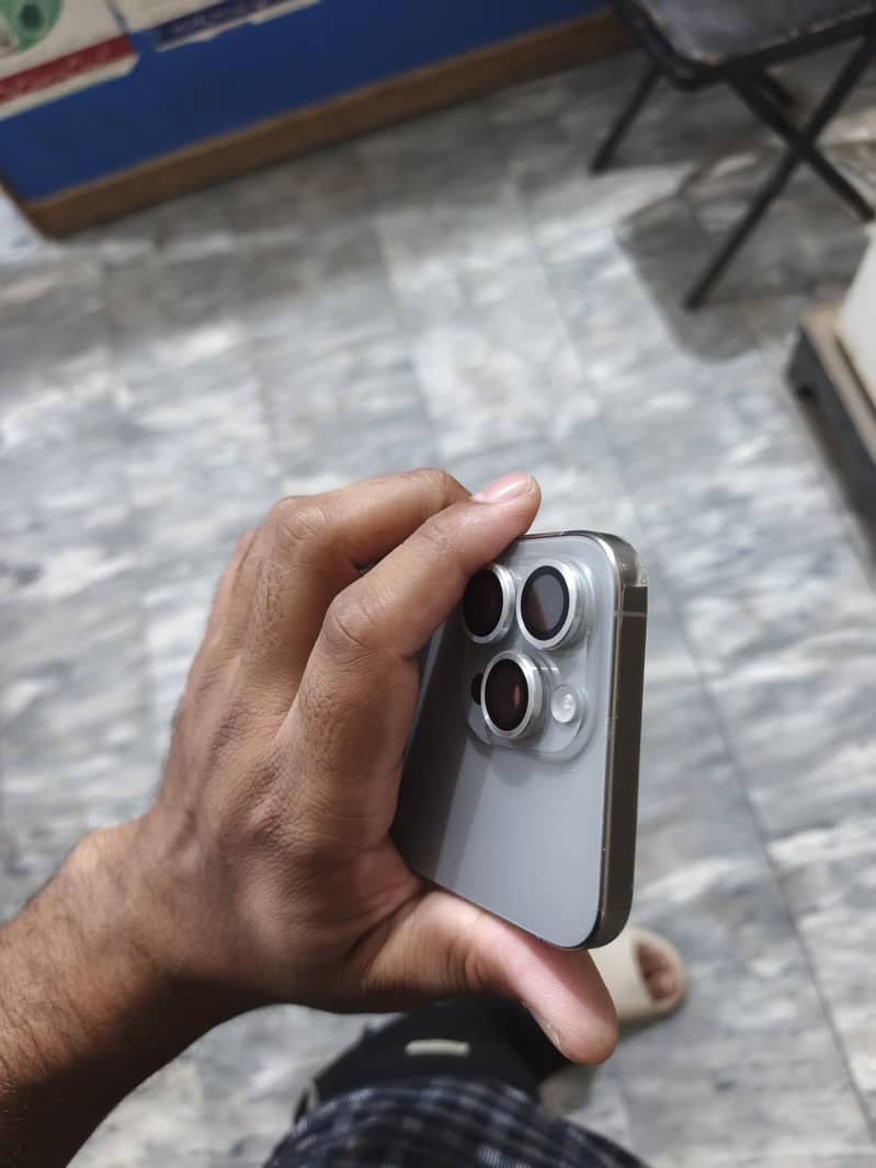 Apple iPhone 15 Pro Max 1