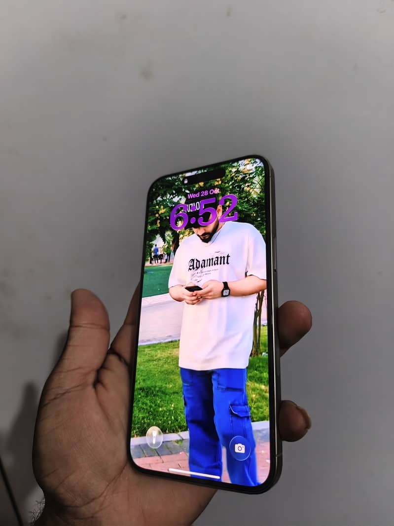Apple iPhone 15 Pro Max 2