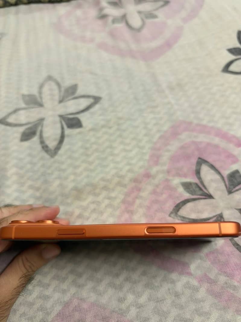 Apple iPhone 17 Pro Max 1