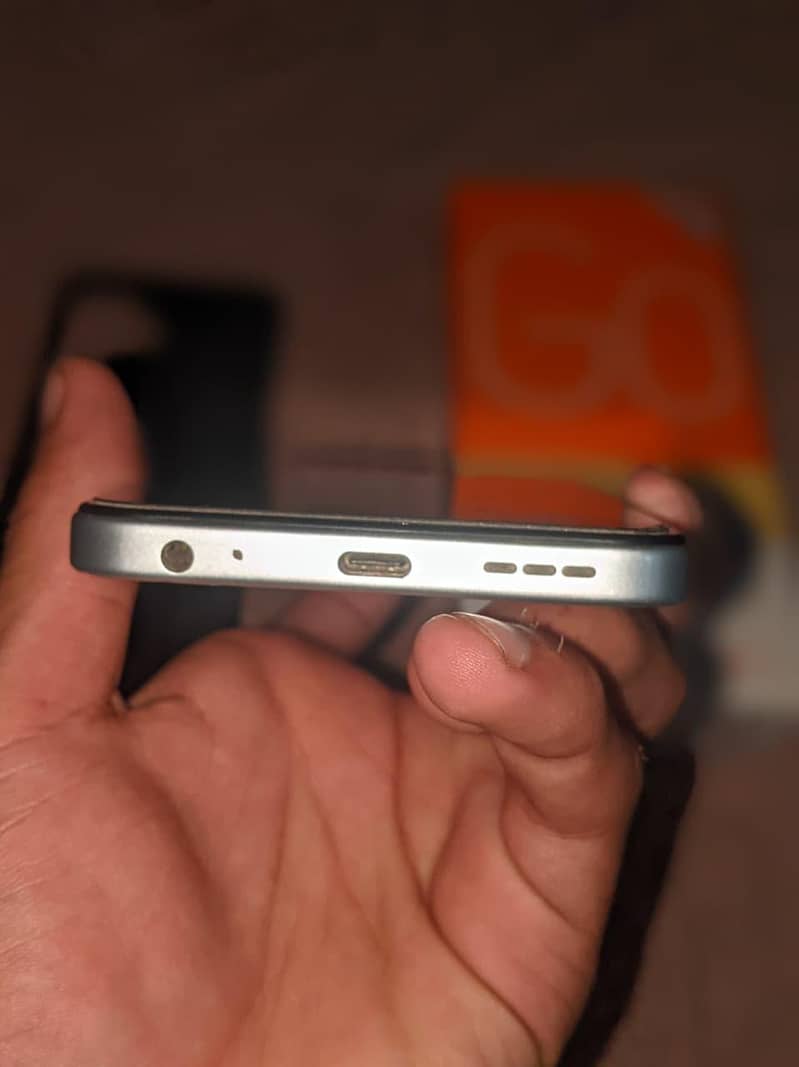 Tecno Spark Go2 1