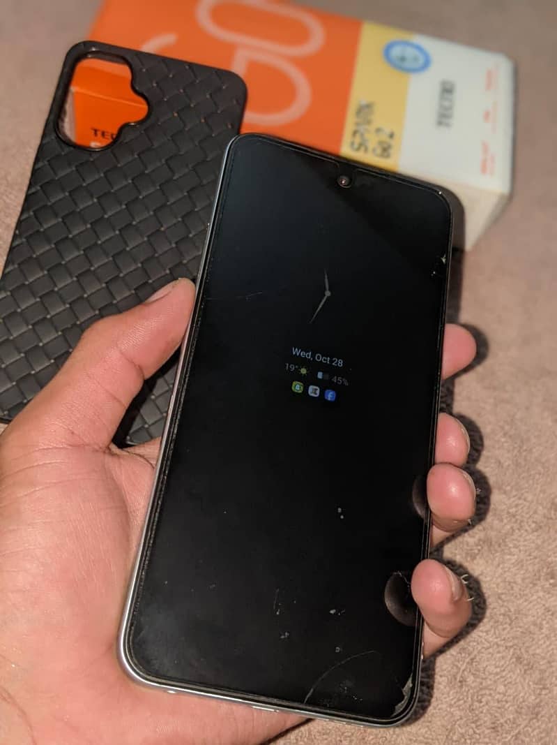 Tecno Spark Go2 2