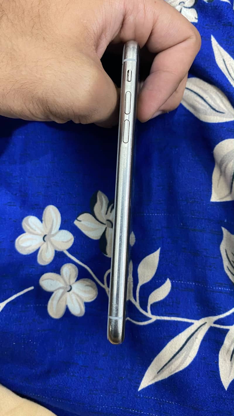 Apple iPhone X 1