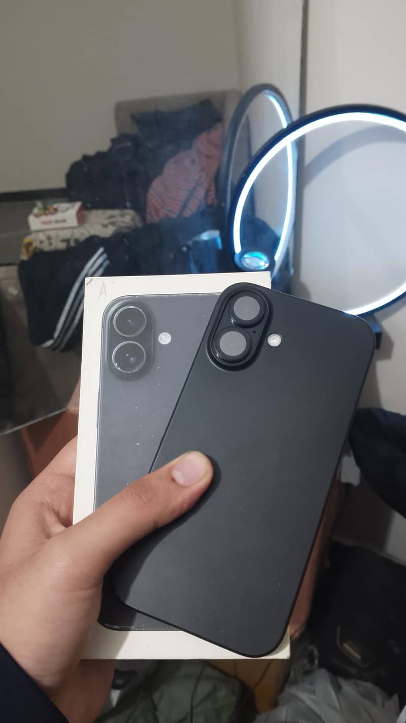 Apple iPhone 16 jv 0