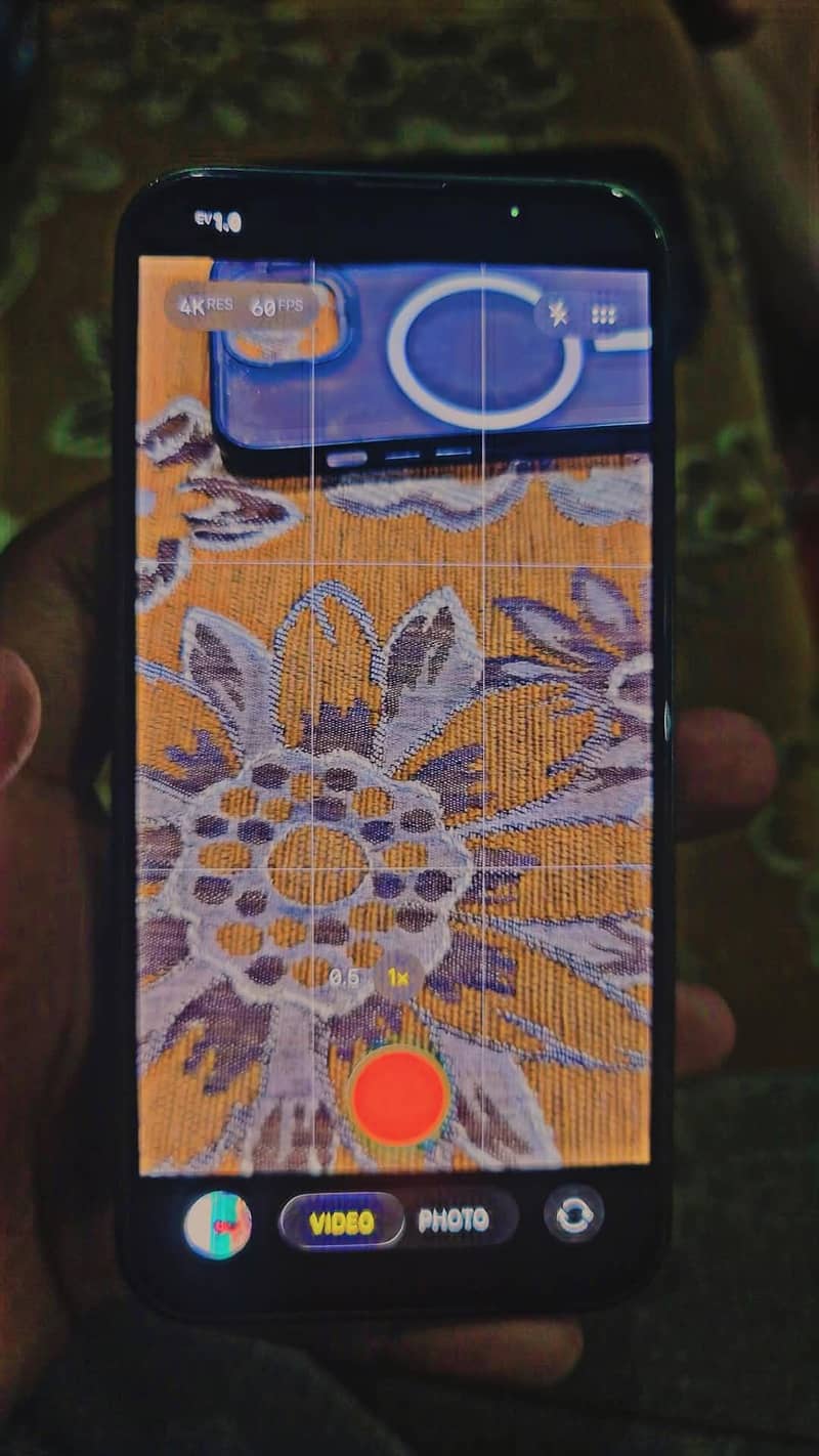 Apple iPhone 13 4