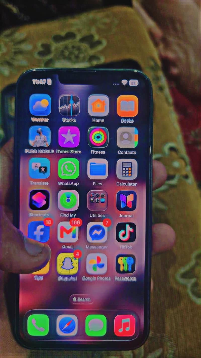 Apple iPhone 13 5