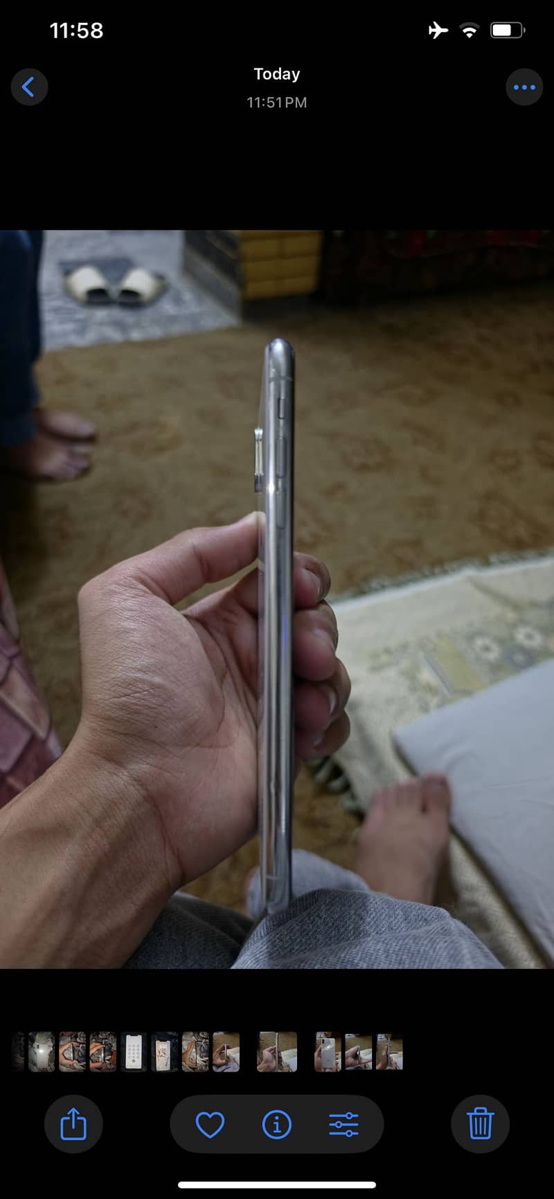 Apple iPhone XS Max 4