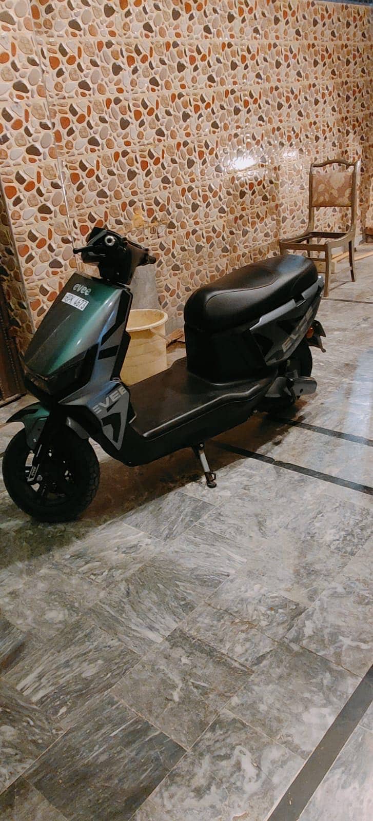 Evee Scooty 2