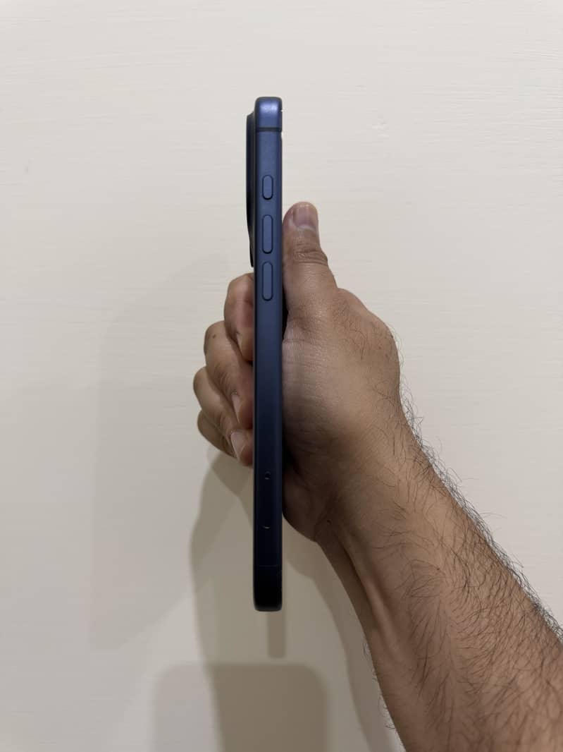 Apple iPhone 17 Pro Max 3