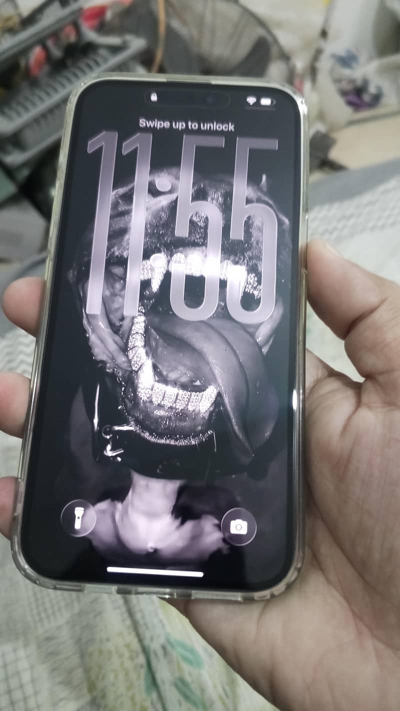 Apple iPhone 15 Pro Max 1