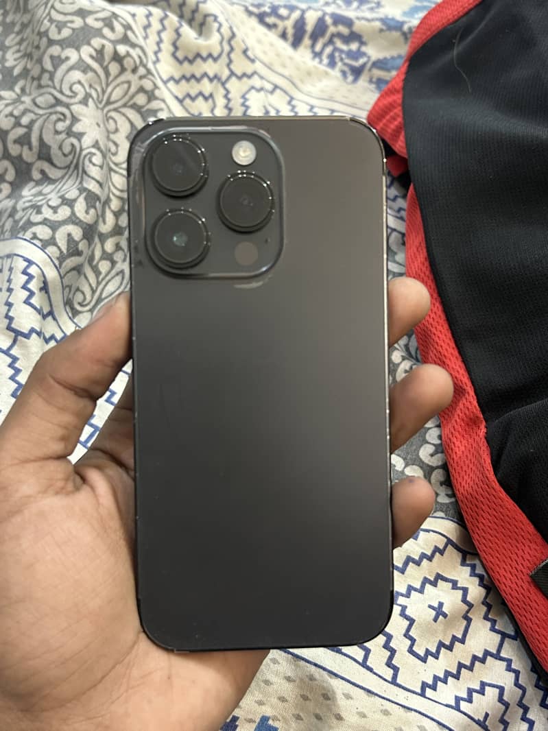 Apple iPhone 14 Pro 2