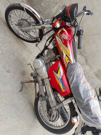 Honda 125 Model 2025 Good condition Home Use