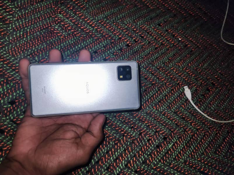 Sharp Aquos Sense 0