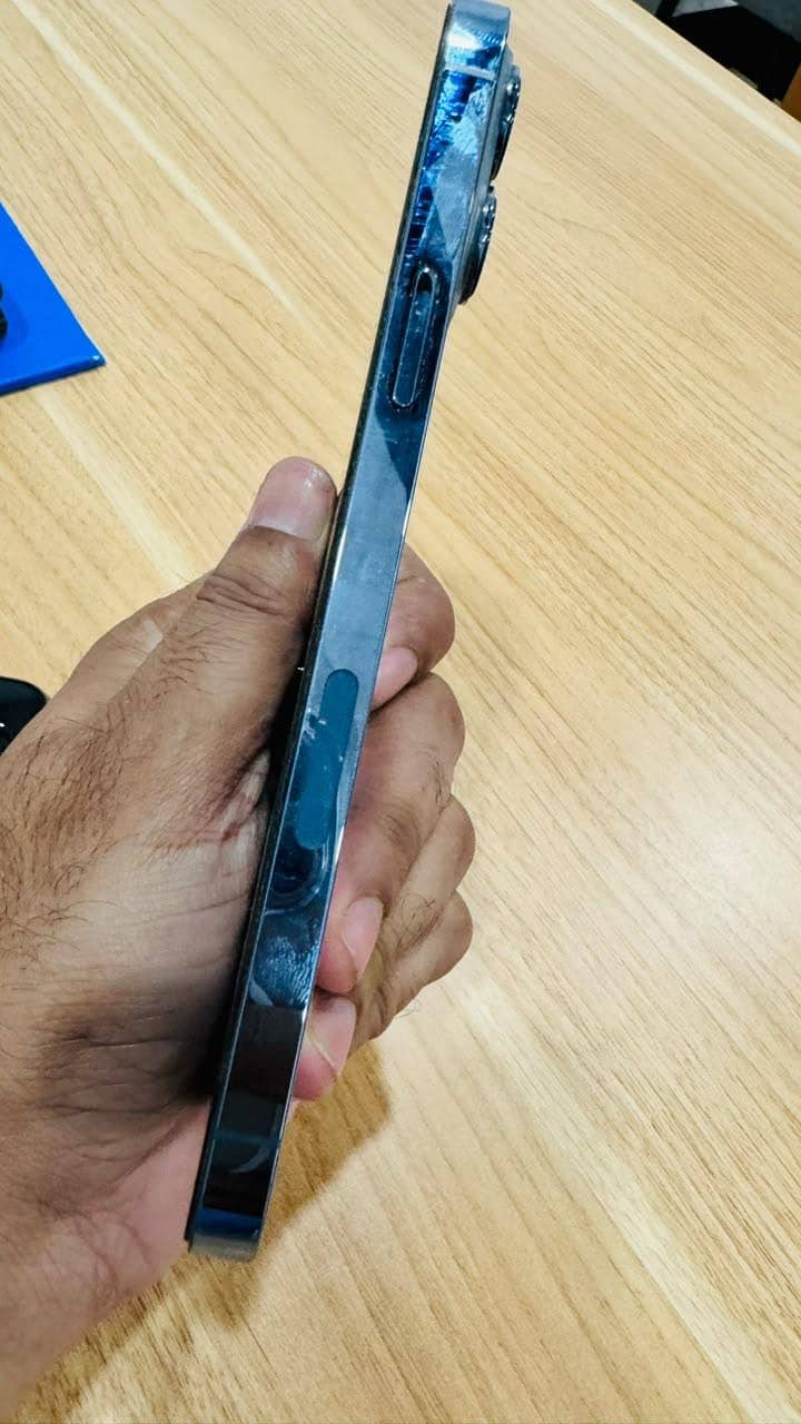 Apple iPhone 13 Pro Max 5